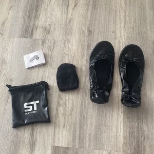 Silky Toes Black Foldable Flats